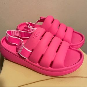 UGG Sport Yeah, Size 5, Color: Pink